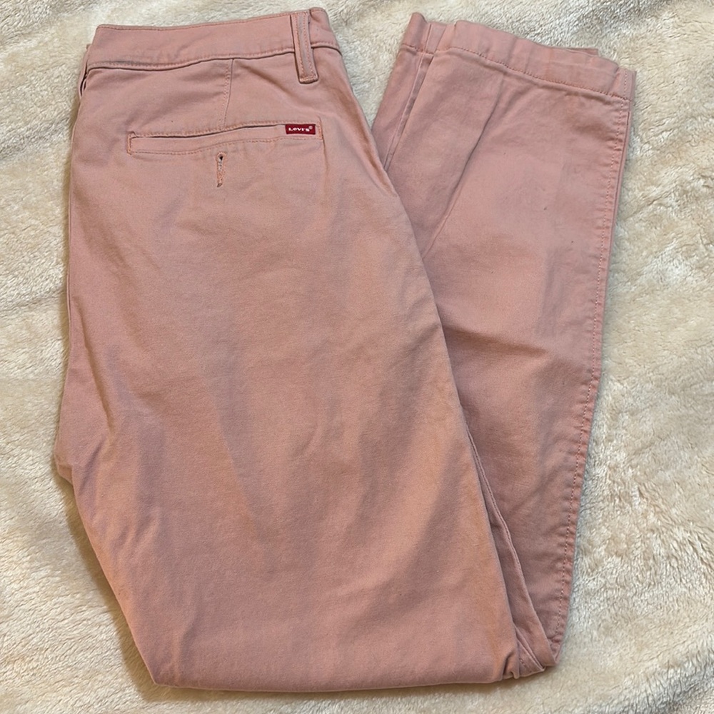 Chino pink 33x32 Levi’s